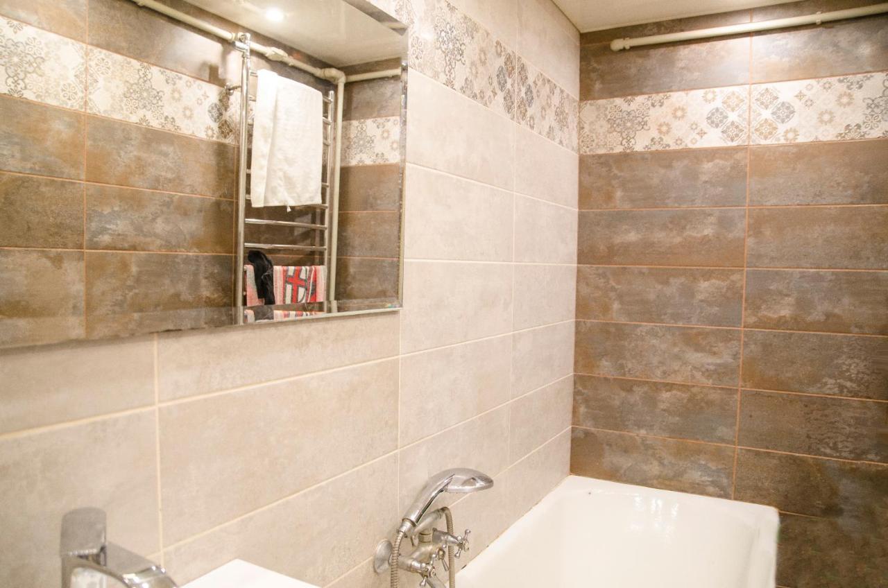 Comfortable Apartments In The Center Of Dnipro Exterior foto